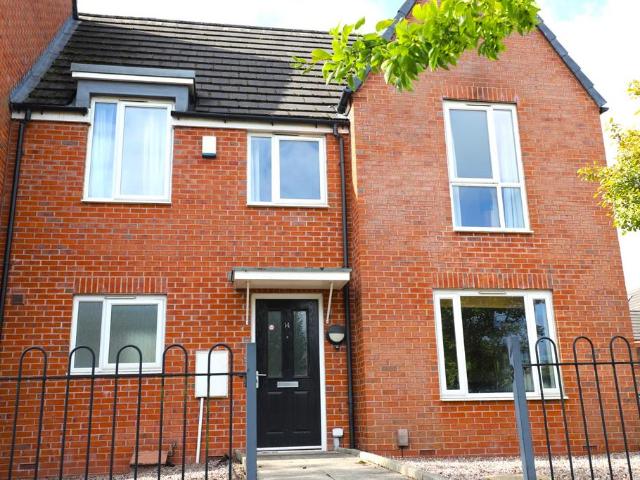 Comet Avenue, Knutton, ST5 4 bed semi detached house to rent £1,690 pcm £390 pw