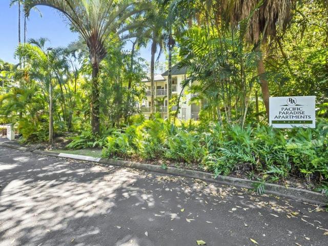 Comfort meets tropical charm in the stunning suburb of Yorkeys Knob