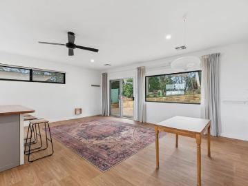 Comfort & Modern Living in Crafers West
