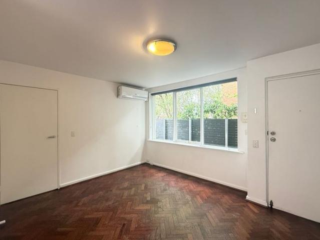 Comfort and Convenience in the Heart of Balaclava