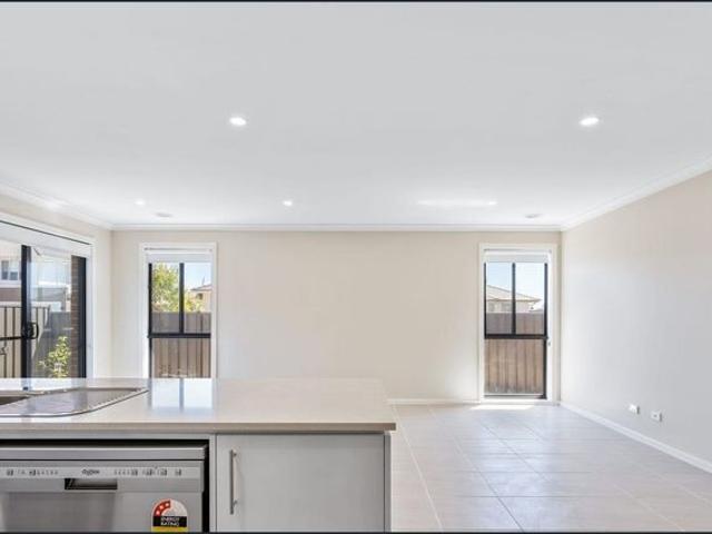 Comfort and Convenience in the Heart of Werribee