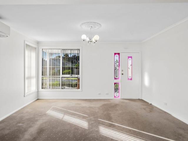 Comfort and Convenience in a Sought After Bell Park Pocket