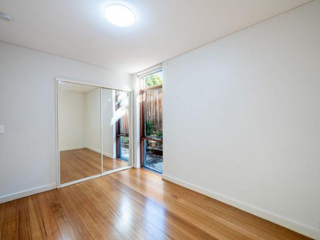 Comfort and Convenience in Ascot Vale!