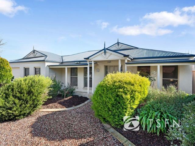Comfort And Convenience In Prime Strathfieldsaye Location!