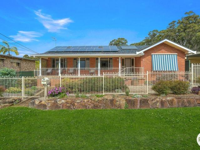 Comfort & Character With An In Town Convenience