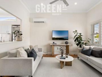 Comfort, Character & Convenience in the Heart of Hamilton