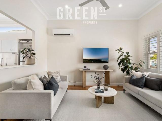 Comfort, Character & Convenience in the Heart of Hamilton