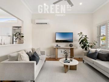 Comfort, Character & Convenience in the Heart of Hamilton