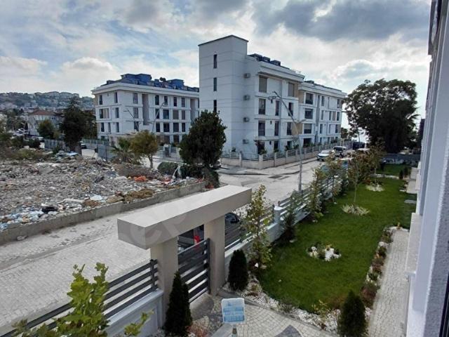 COMFORT CITY SAHİL 2DE DENİZE YAKIN BALKONLU 2+1 116 m