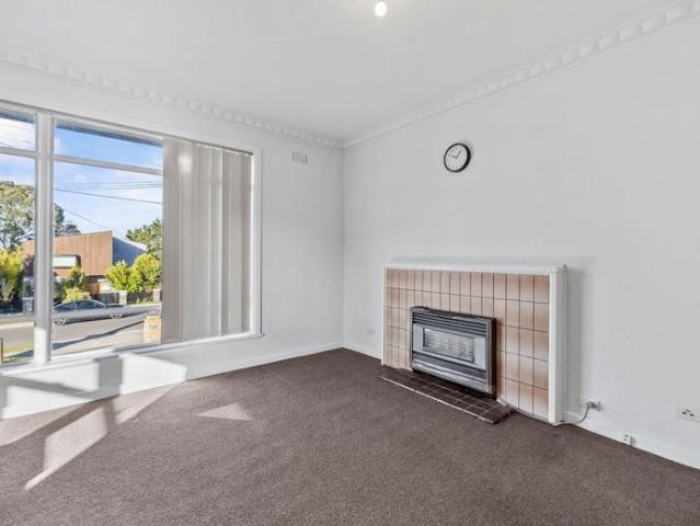 Comfort & Convenience Near Chadstone & Holmesglen