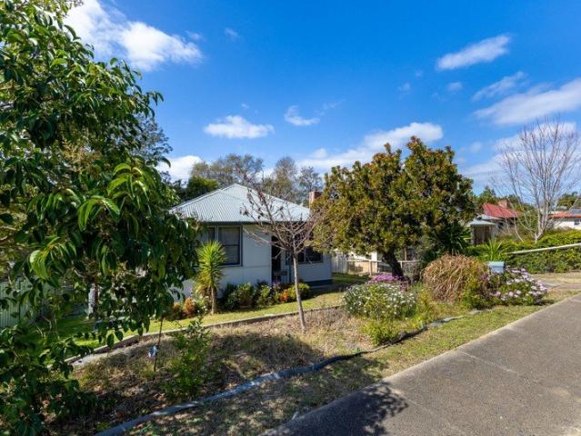 Comfort, Convenience and Outdoor Living in the Heart of Bega