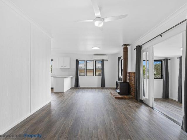Comfort, Convenience & Character in the Heart of Newtown!