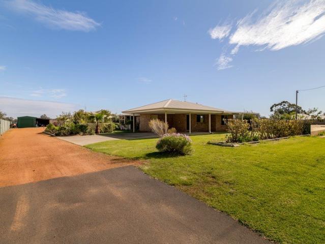 Comfort, Convenience & Country Charm in the Heart of Dardanup