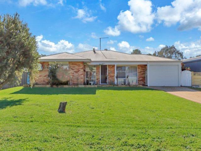 Comfort, Convenience & Excellent Shed on a Corner Block