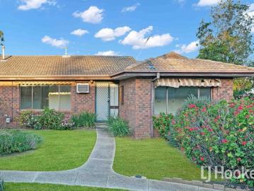 Melton West, Victoria - Garden, Equipped kitchen