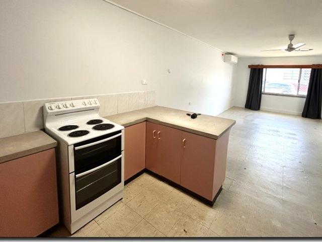 Comfort, Convenience & Easy Living in Central Pimlico