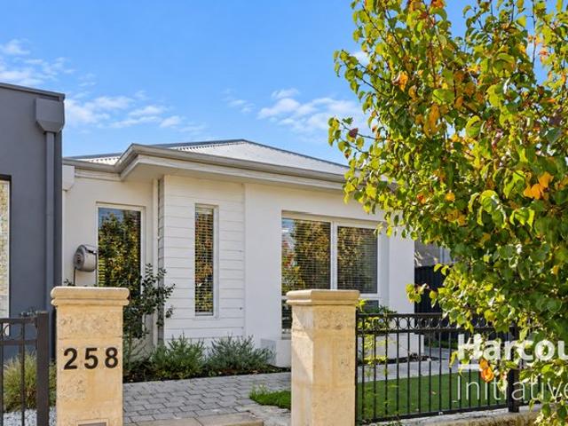 Comfort, Convenience & Easy Living in the Heart of Aveley
