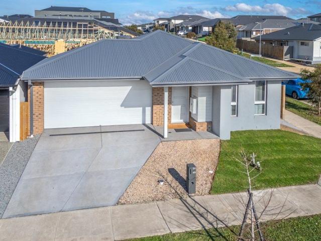Family Living in a Prime Sunbury Location Under 1 Year Old