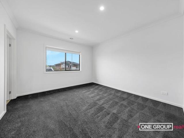 Comfort, Convenience & Family Living in a Prime Sunbury Location