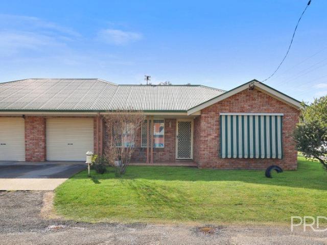 Comfort & Convenience in a Torrens Title Villa
