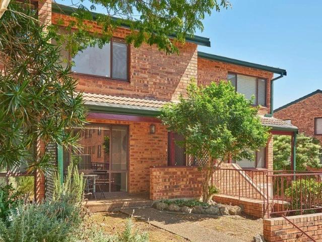 Comfort, Convenience & Lifestyle in the Heart of Baulkham Hills