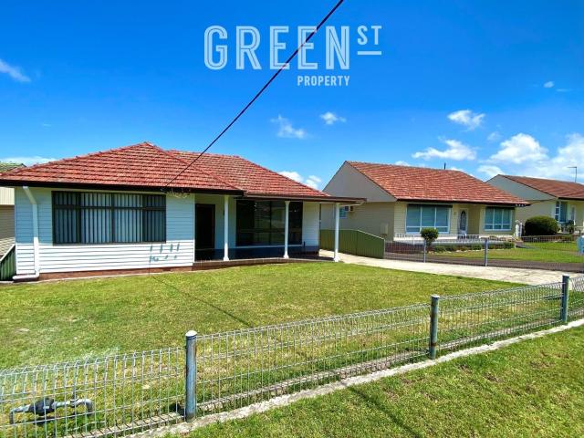 Comfort, Convenience & Lifestyle in a Sought After Location
