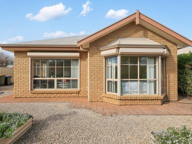 Comfort, Convenience & Low Maintenance Living