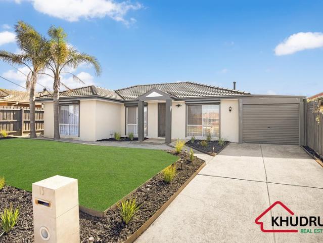 Comfort, Convenience & Poolside Living in Hoppers Crossing