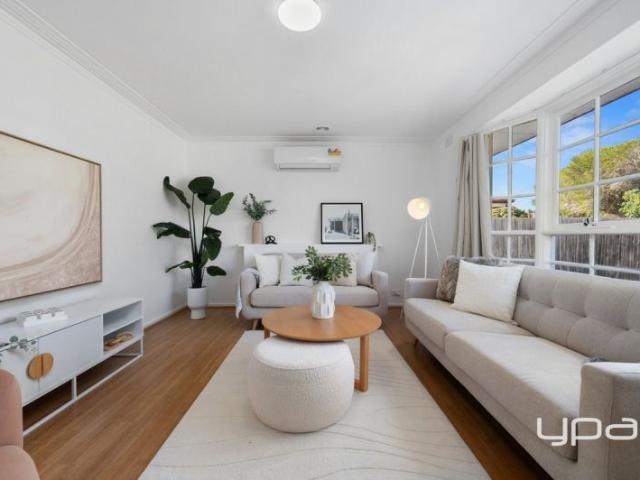 Comfort, Convenience & Side Access in a Prime Melton Location