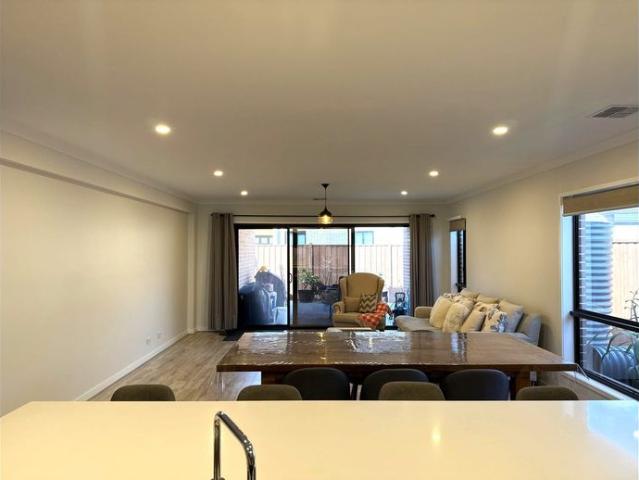 Comfort, Convenience & Space in Smiths Park Estate!