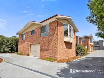 Kingston, Kingborough, Clarence, Tasmania, Penguin Island, Cloudy Bay, Kingborough, Tasmania Island