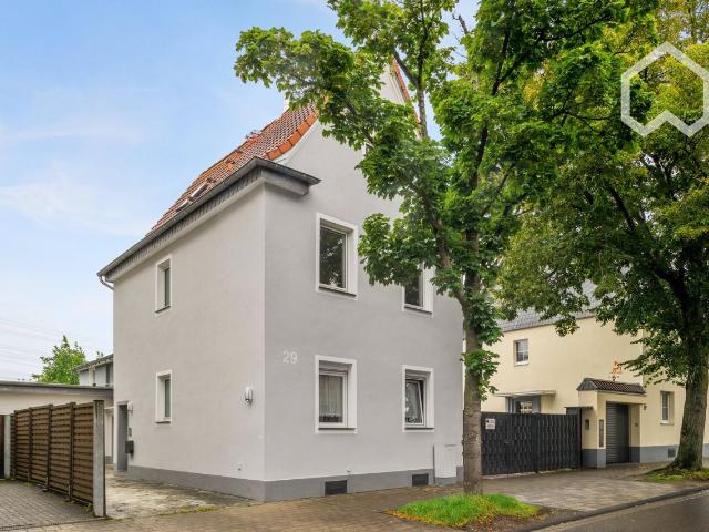 Comfort in Hürth with pool and fireplace
