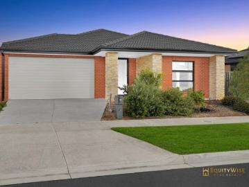Comfort + Location = Your Family Home!