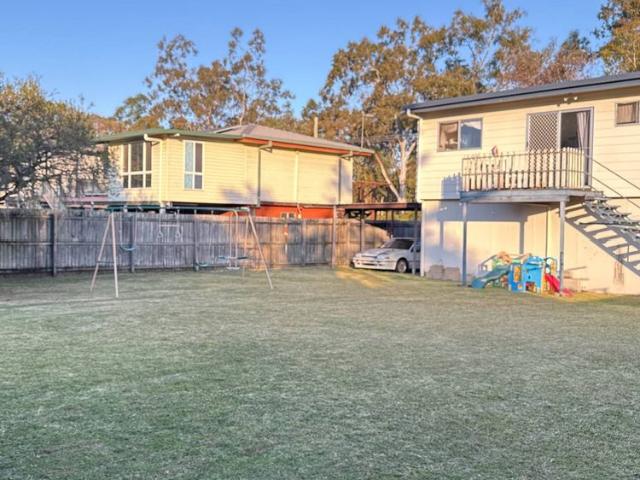 Comfort, Space and a Large Flat Backyard