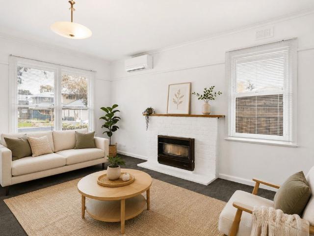 Comfort, Space and Convenience in a Superb Heidelberg West Location