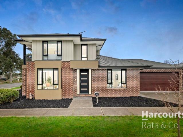 Comfort, Space and Family Living in a Prime Location!