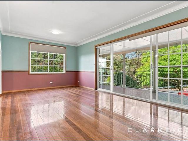 COMFORT, SPACE & CONVENIENCE IN A PRIME LOCATION!