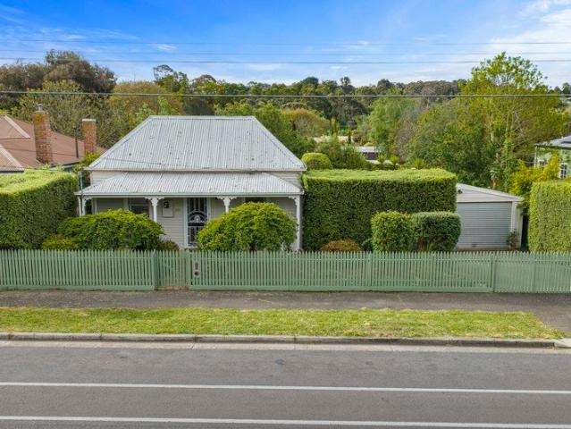 Comfort, Space & Convenience in Ballarat East