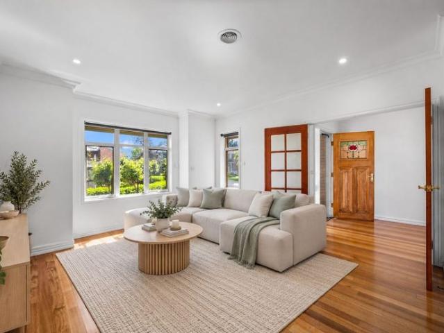 Comfort, Space & Convenience in Keilor Downs!