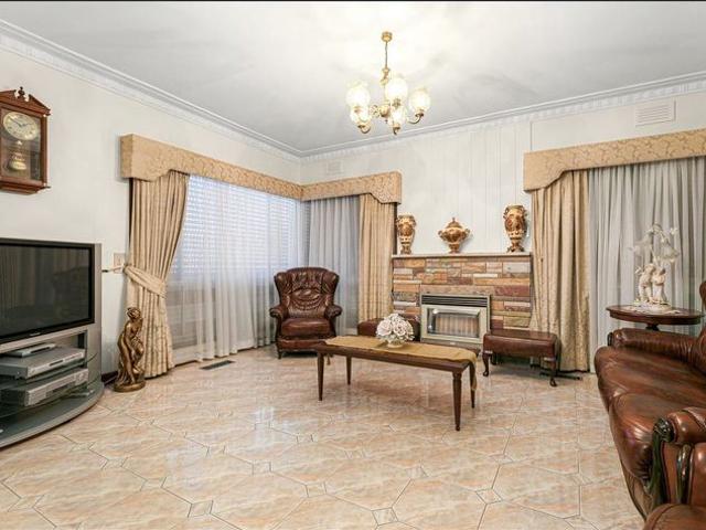 Comfort, Space & Convenience in the Heart of Glenroy