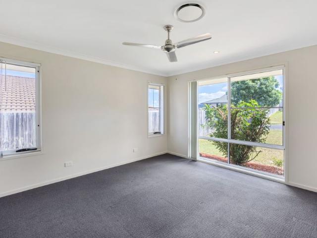 COMFORT, SPACE & CONVENIENCE YOUR NEXT HOME AWAITS AT 23 CANAL STREET!