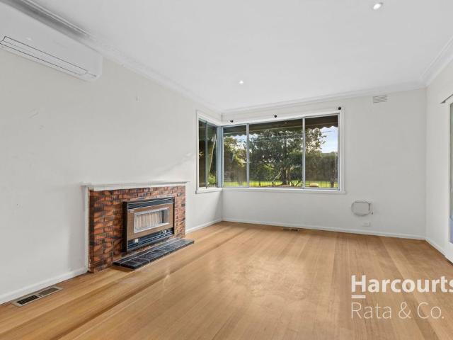 Comfort, Space & Convenience – 3 Bedroom Thomastown Home