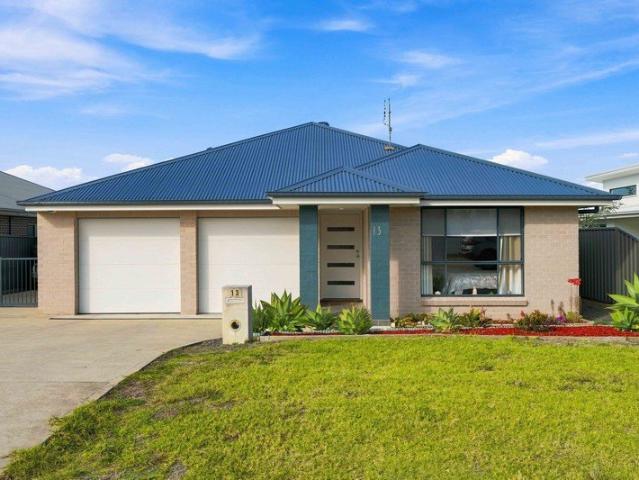 Comfort & Space in the Heart of Sussex Inlet