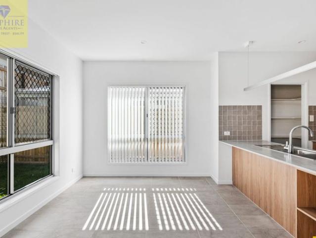 Comfort, Space & Style – Modern White Rock Home ,Rent will increase 650 from 24 Feb 2027