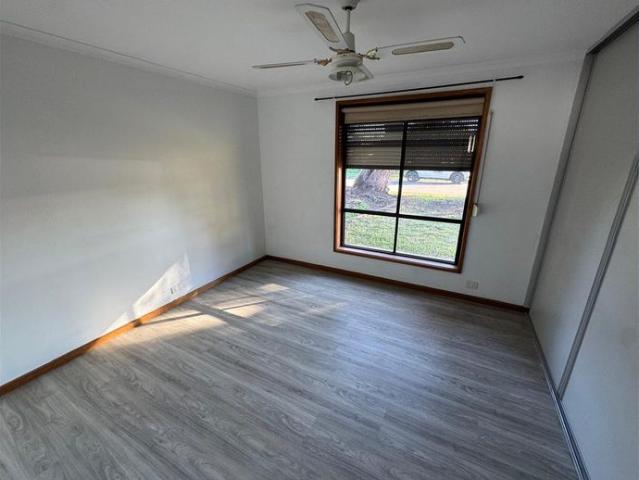 Comfort, Space & Secure Parking – Perfect Family Living Please apply via Tenantoptions.com.au