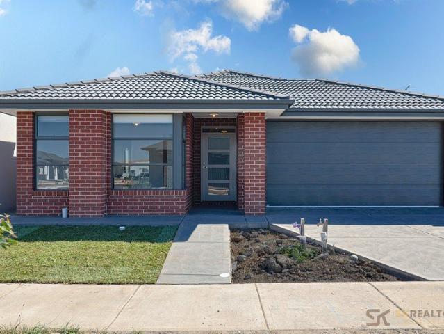 COMFORT WITH LOCATION WALKING DISTANCE TO HUME ANGLICAN