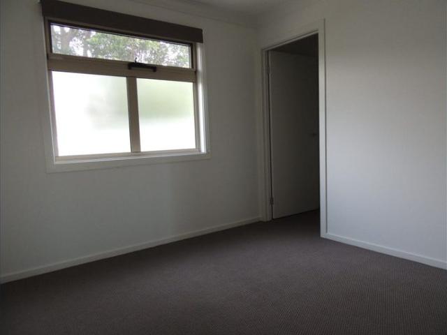 Comfort 2 bedroom townhouse Low Maintenance
