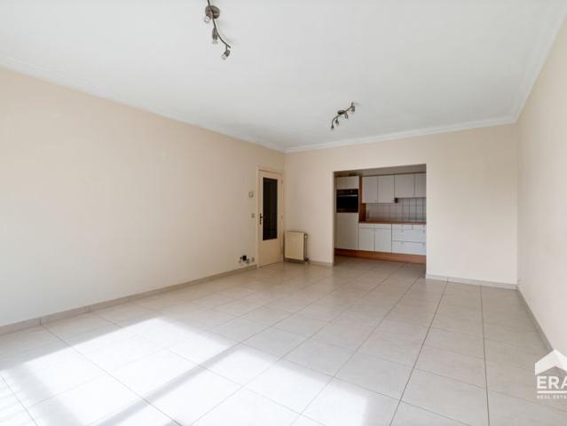 Comfortabel 1 slaapkamerappartement met berging en garage in