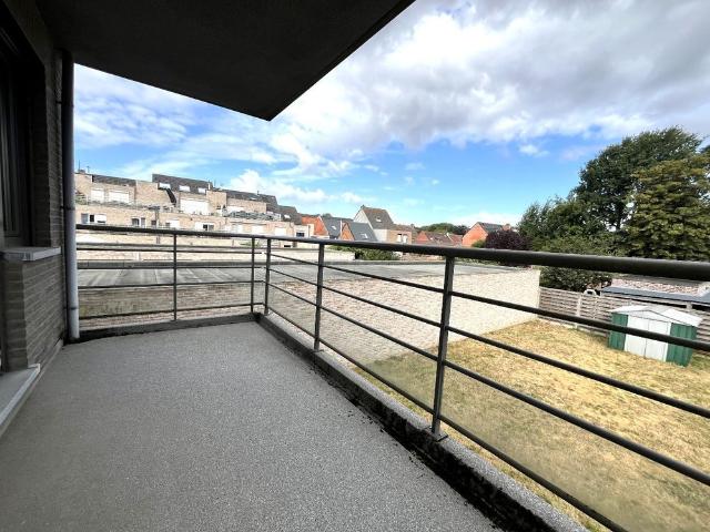 Comfortabel 2 slpk appartement met terras en garage
