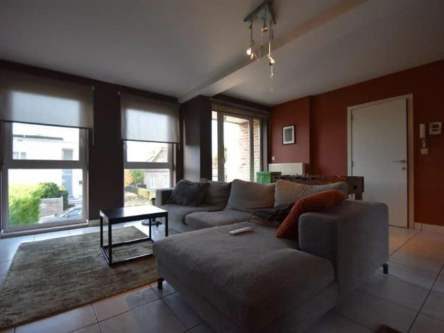 Comfortabel instapklaar duplex appartement te Bilzen Beverst
